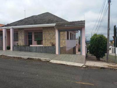 Casas 5 Quartos ou + para Venda, em Ponta Grossa, bairro Jd América, 6 dormitórios, 4 banheiros, 1 suíte, 5 vagas